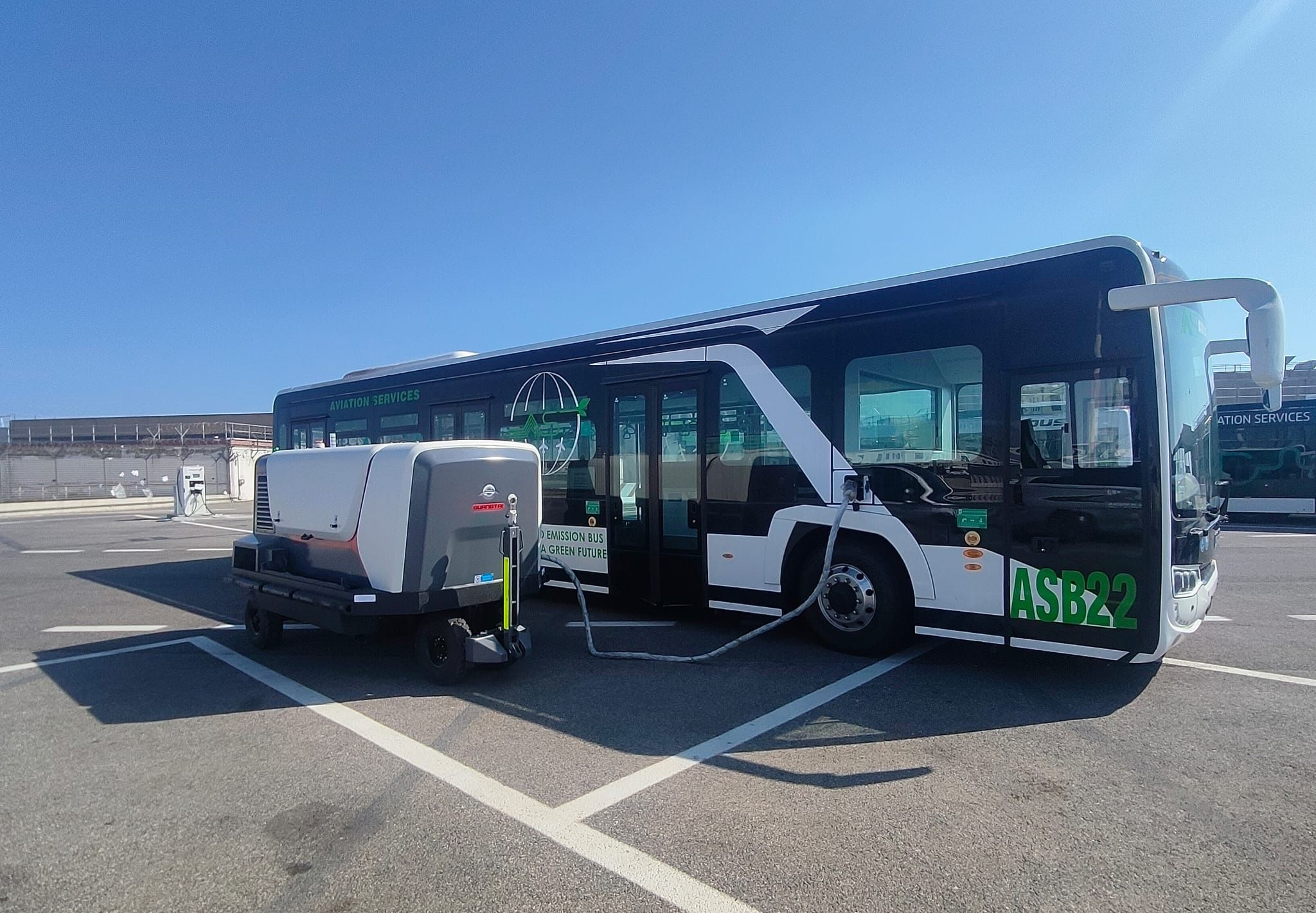 電動(dòng)-充電寶-國(guó)際-意大利-羅馬-菲烏米奇諾機(jī)場(chǎng)-WechatIMG6396.jpg 電動(dòng)-充電寶-國(guó)際-意大利-羅馬-菲烏米奇諾機(jī)場(chǎng)-WechatIMG6396.jpg